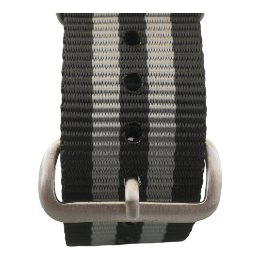 NATO Strap 20 mm – klassisches Nylon Uhrenarmband, strapazierfähig, komfortabel und in vielen Farben erhältlich. Title: NATO Strap 20 mm online kaufen – große Auswahl bei Nato-strap-shop.com