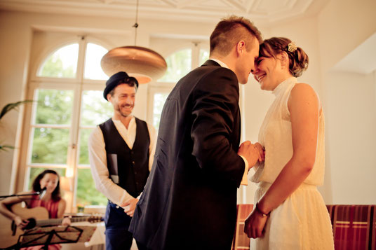 Bewertung Freie Trauung Leipzig, Erfahrung Trauredner Thomas, Erfahrung Trauredner Sachsen, Erfahrungsbericht STrauß und Fliege Sachsen, Heiraten in Sachsen, Alternative zum Standesamt, Heiraten individuell