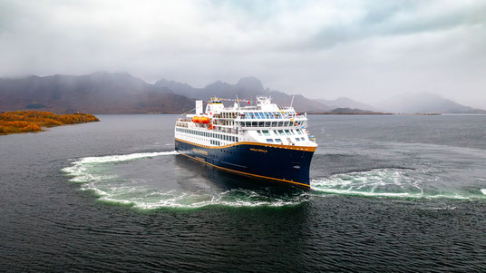 Havila Capella im Eidsfjord