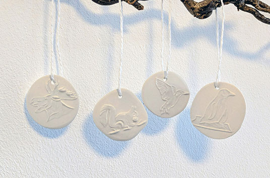 Zarte Anhänger für das Geschenk oder den Baum, verschiedene Tiermotive