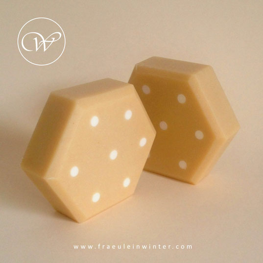 Polka dots - Handmade soap by Fräulein Winter