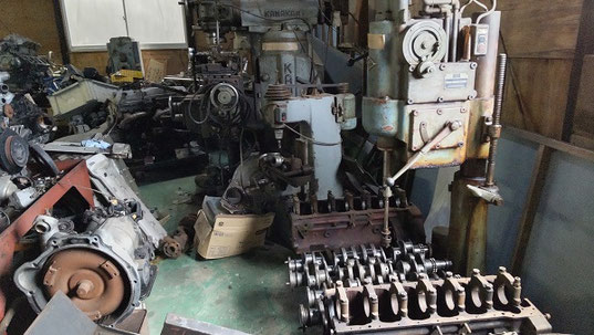 クラシツクーMベンツエンジン及びA/Tリビルト工場