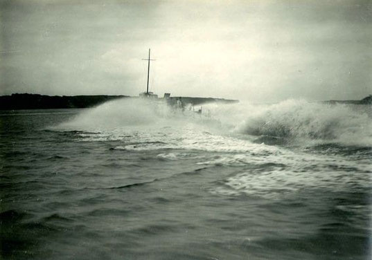 Versuchsboot „K“ bei Höchstfahrt vor Travemünde ca. 1926 – Foto: Archiv 7. SGschw