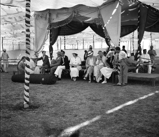 MSI Collection ; 1937 - Nasik,India - Will is seated on the left wearing a hat