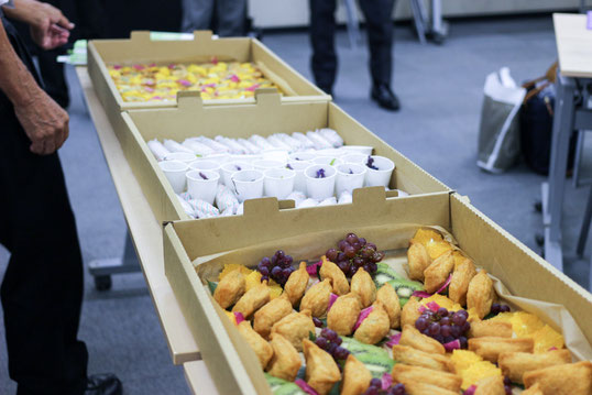 今回はオーガニックケータリング「チャーミーズ キッチン」さんから料理を提供していただきます。写真と同様のメニューを提供してくださる予定です。
