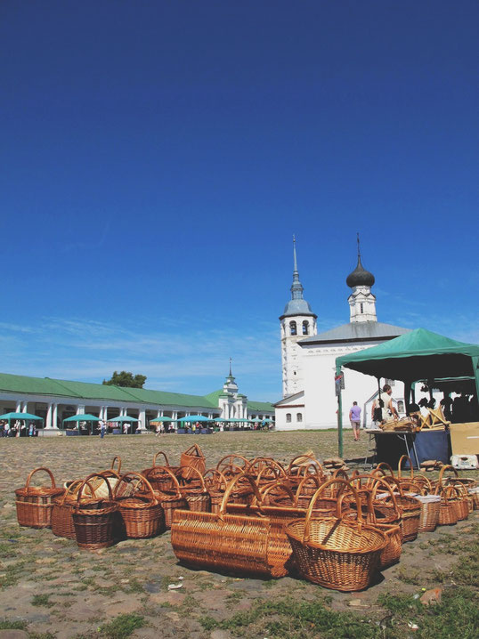 bigousteppes russie anneau d'or souzdal marché place panier