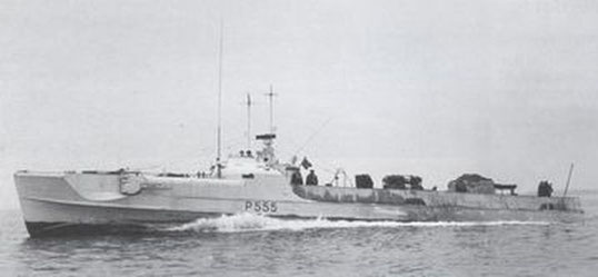 T 55 (ex “S 206”), ab 1951 "Høgen", P 555 - Foto: Wright and Logan