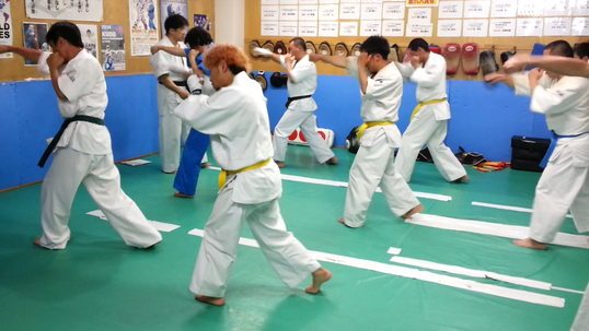 大道塾　空道　審査会　武道　格闘技　大阪　空手　キックボクシング　護身術　総合格闘技　ボクササイズ　フィットネス　エクササイズ　ダイエット　女性向け