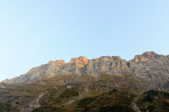 Wendenstöcke, Pfaffenhut, Voie du frère, klettern Mehrseillängen, Berneroberland, BEO, Extrem West, Wenden, Wasserrillen