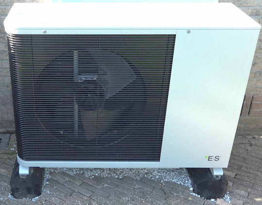 Een warmtepomp lucht water is zeer efficiënt en genereert zelfs warmte bij lage buitentemperaturen.