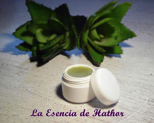 Bálsamo labial aguacate y menta piperita