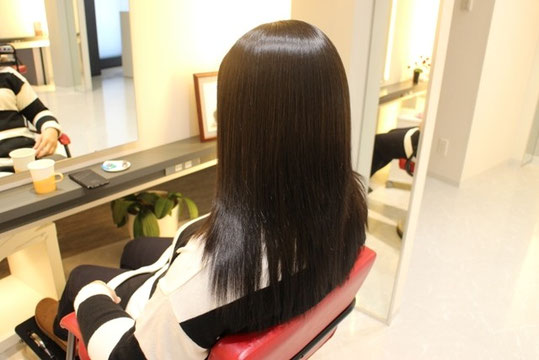 綱島の美容室キュライヘアーで縮毛矯正