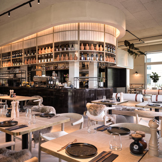 is-custom anim-up-down