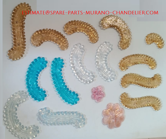 elementi in vetro di Murano lavorato a mano per specchi veneziani ideali per restauro, integrazione e conservazione di cornici decorative originali e artistiche