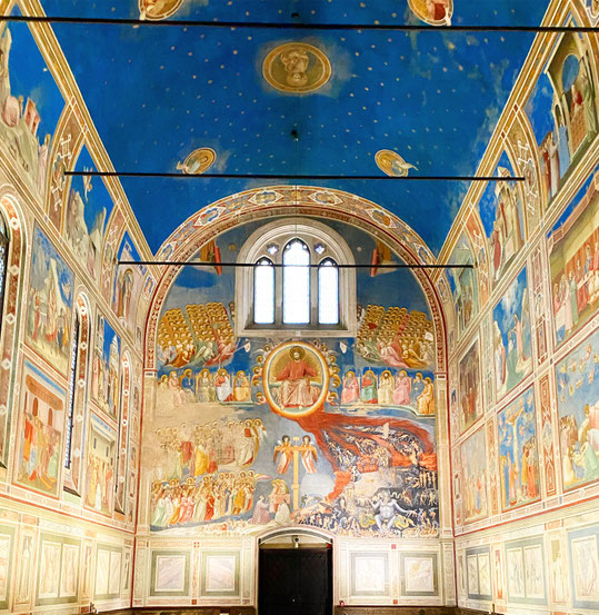 la Cappella degli Scrovegni dipinta da Giotto a Padova