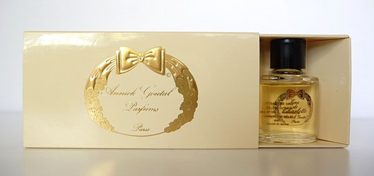 COFFRET EAU DE CHARLOTTE : 1 MINIATURE & 1 MINI SAVON