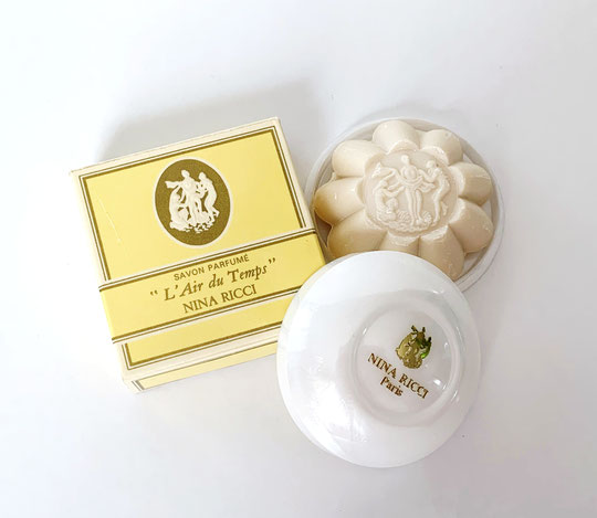 L'AIR DU TEMPS : MINI SAVON PARFUME 25 GRS, DANS BOÎTE BLANCHE 