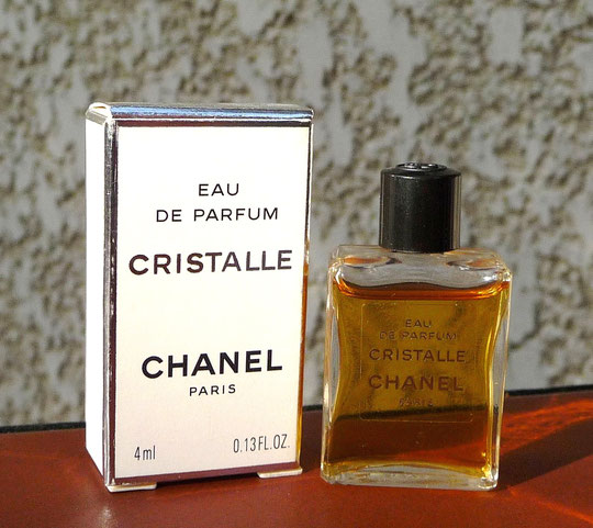 CHANEL - CRISTALLE EAU DE PARFUM 4 ML : SERIGRAPHIE LETTRES ARGENTEES SUR ETIQUETTE FILM