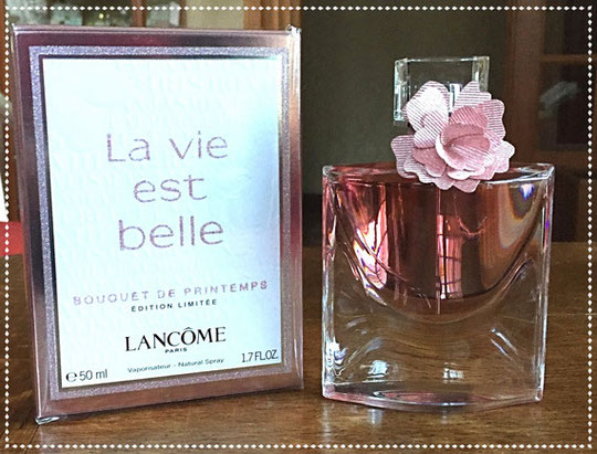 2017 - LA VIE EST BELLE - BOUQUET DE PRINTEMPS, EDITION LIMITEE - FLACON ORNE D'UNE FLEUR