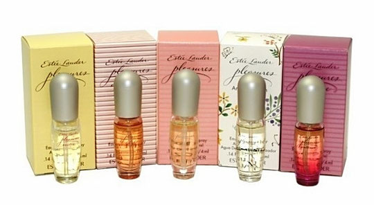 COFFRET AVEC LES 5 DIFFERENTES VERSIONS DE PLEASURES