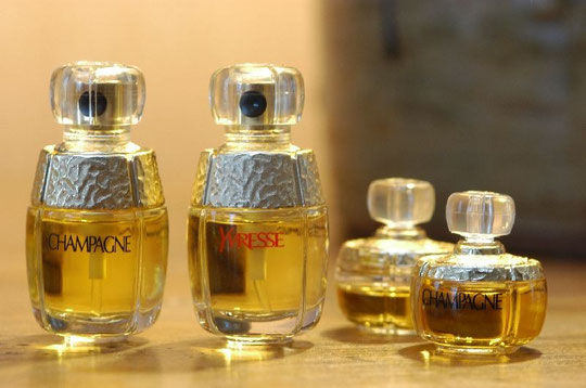 CHAMPAGNE & YVRESSE : LES PREMIERES MINIATURES - PHOTO DE Mr JEAN PUEYO ORLEANSMAG à ORLEANS