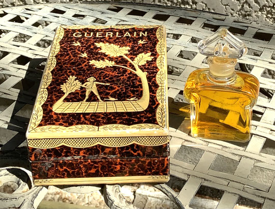FLACON EN CRISTAL, SANS ETIQUETTE, AVEC SA BOÎTE - ENVIRON 50 ML