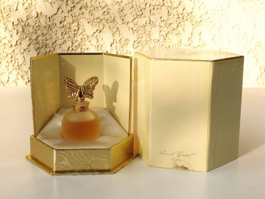 ANNICK GOUTAL : EXTRAIT PARFUM 30 ML - FLACON BOULE BOUCHON DORE PAPILLON
