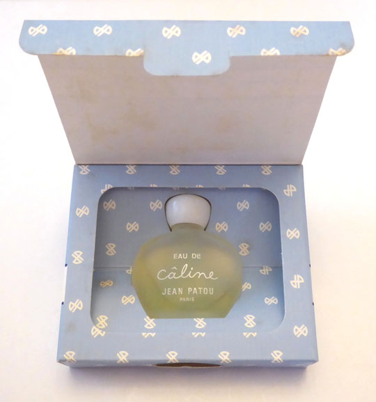EAU DE CÂLINE - FLACON EN VERRE DEPOLI, AVEC BOUCHON BLANC BAKELITE