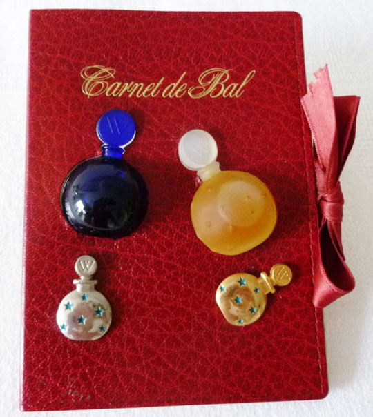 WORTH - CARNET DE BAL AVEC 2 MINIATURES ET 2 PIN'S