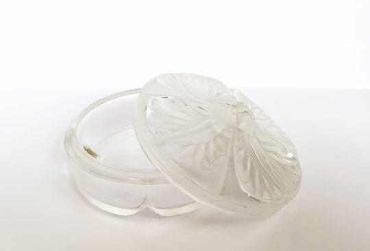 BOÎTE A CREME PARFUMEE "CLEMATITE" CREEE EN 1911 PAR RENE LALIQUE POUR LA MAISON COTY