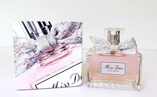 NOËL 2021 - MISS DIOR EAU DE PARFUM 100 ML DANS SA BOÎTE CÔTE FLEURI