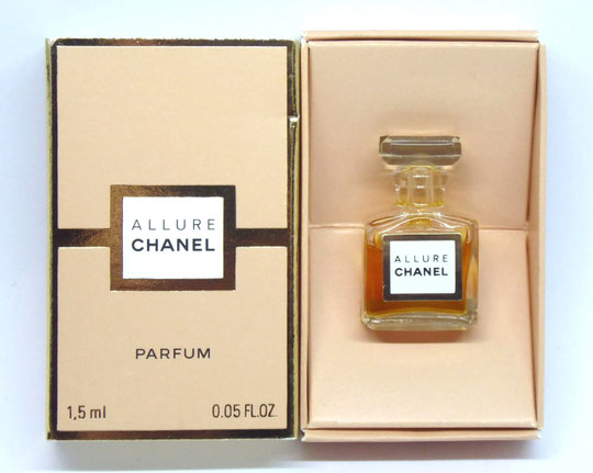 2006 - ALLURE PARFUM 1,5 ML - BOÎTE DIFFERENTE : CONTENANCE INDIQUEE SUR LA BOÎTE