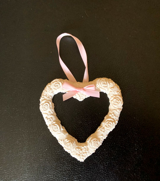 AVON - JOLIE CERAMIQUE EN FORME DE COEUR A PARFUMER