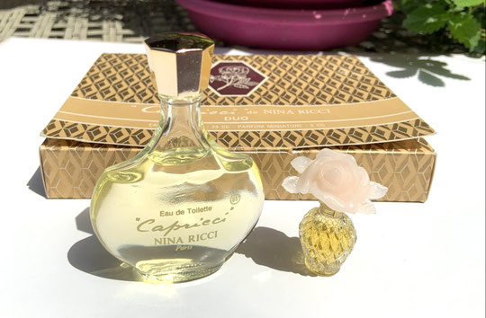 CAPRICCI - GROS PLAN SUR LES FLACONS DU COFFRET