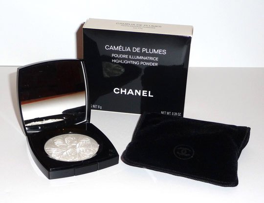 CHANEL - POUDRE CAMELIA DE PLUMES : POUDRE ILLUMINATRICE