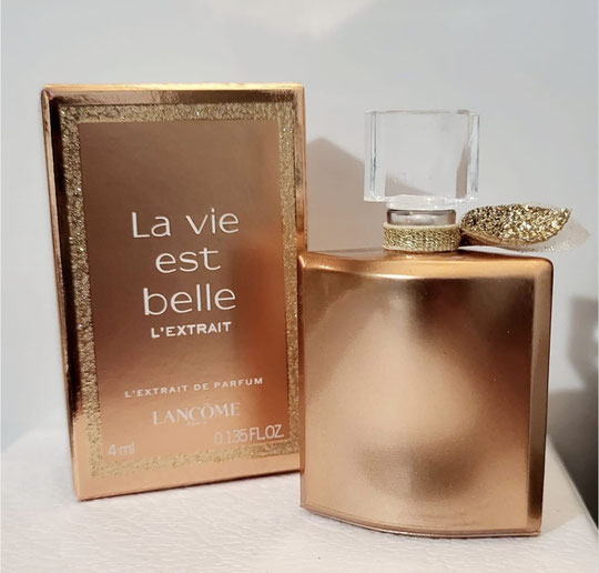 2023 - LA VIE EST BELLE L'EXTRAIT : EXTRAIT DE PARFUM 4 ML, MINIATURE DOREE BRILLANT