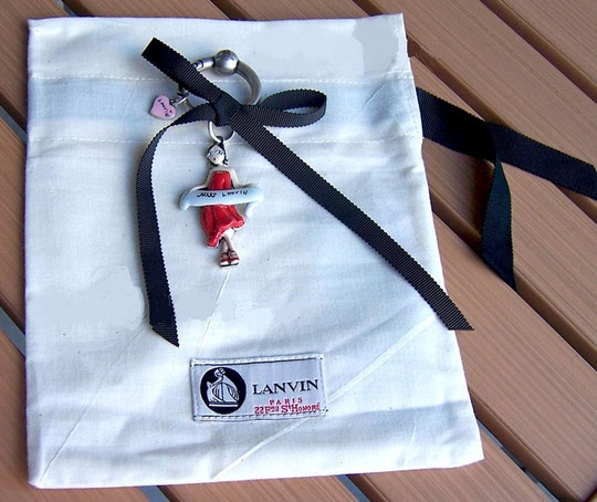 PORTE-CLE MISS  LANVIN AVEC SA POCHETTE - COLLECTION PERSONNELLE