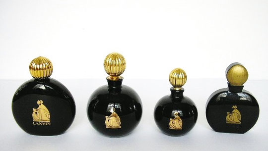 SERIE DE MINIATURES DITES "BOULE" - AVEC BOUCHON DORE STRIE