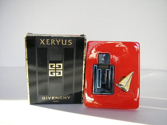 COFFRET XERYUS : UNE MINIATURE XERYUS PLUS UN PIN'S