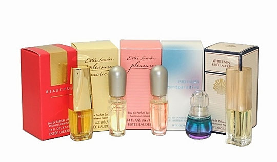 COFFRET AVEC 5 MINIATURES AVEC LEURS BOÎTES