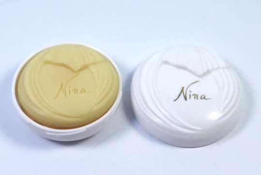 NINA 1ère VERSION : SAVON AVEC BOÎTIER OUVERT