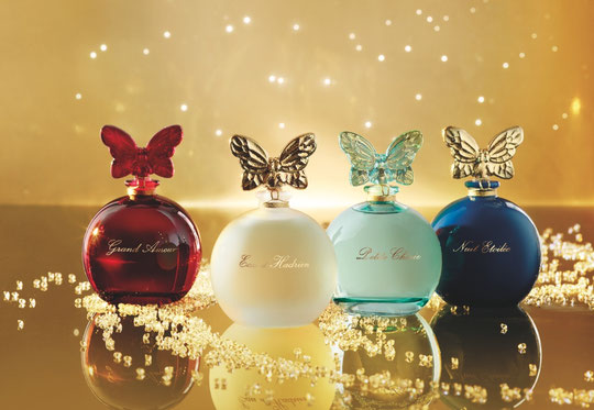 PHOTO DE PRESSE :  UNE PARTIE DES FLACONS BOULE ANNICK GOUTAL