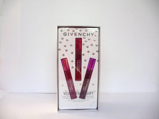 COFFRET EXPORT COMPORTANT 3 SPRAYS VERY IRRESISTIBLE - 2010