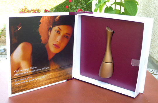 KENZOAMOUR - COFFRET LE PARFUM AVEC MINIATURE DOREE