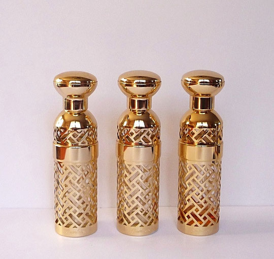 3 VAPORISATEURS RECHARGEABLES - 2 AVEC SHALIMAR, 1 AVEC NAHEMA