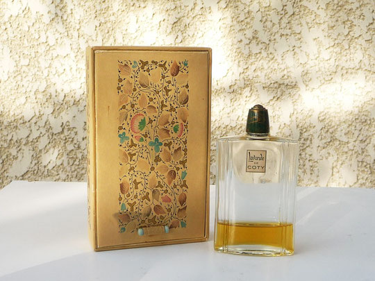LAVANDE - GRAND FLACON ET SA BOÎTE - ENVIRON 50 ML