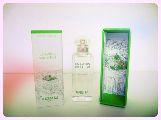 UN JARDIN SUR LE TOIT - EAU DE TOILETTE - 2011