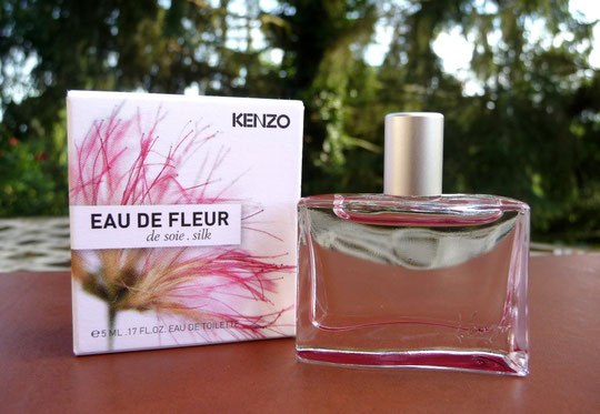 2009 - EAU DE FLEUR DE SOIE - EAU DE TOILETTE 5 ML