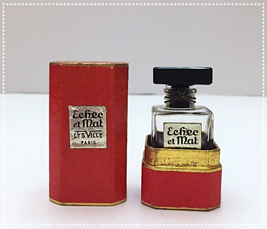 LYS VILLE - ECHEC & MAT - PARFUM ENVIRON 7,5 ML DANS ECRIN ROUGE