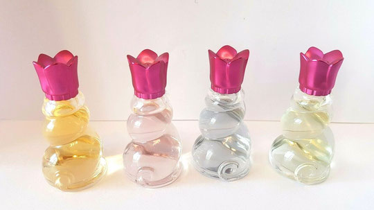 LES BELLES DE RICCI - EAU DE TOILETTE : MINIATURES PRESENTEES CI-DESSOUS AVEC LEURS BOÎTES